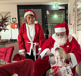 Wer klopft da an die Tür?!